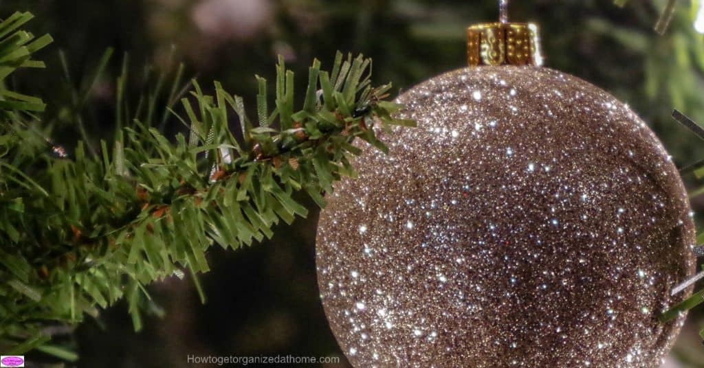 Buying Christmas decorations in January isn't as crazy as you might think. It is a great time to buy them! Click the link to find out why! 