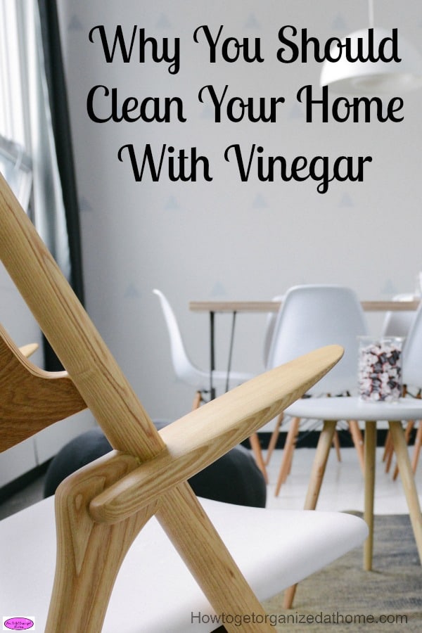 Why you should clean your home with vinegar if you want to avoid filling your home full of chemicals that you can't pronounce!