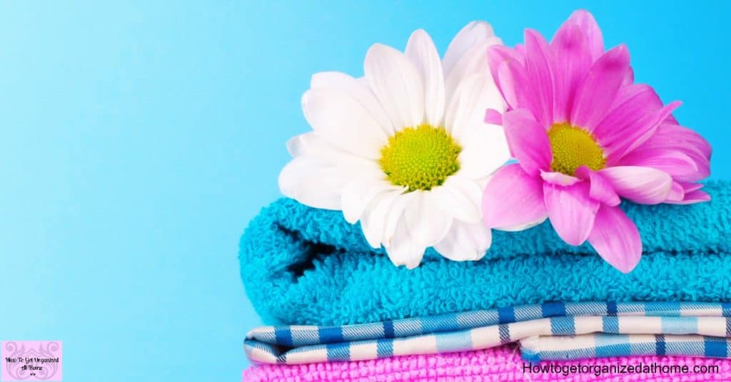  Ever wondered how to stay on top of your laundry? It doesn’t have to be difficult! Try these 5 tips!