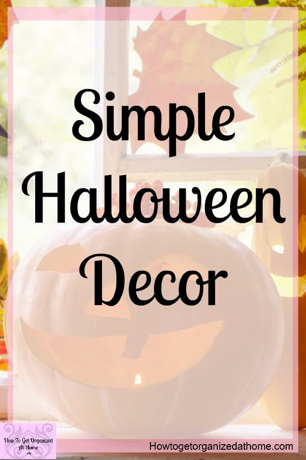 Simple Halloween decoration ideas that you can make or buy, I give you both options so I know you will find something you love! They are super simple DIY ideas that you can make with family, or if you are short on time you can buy things too!