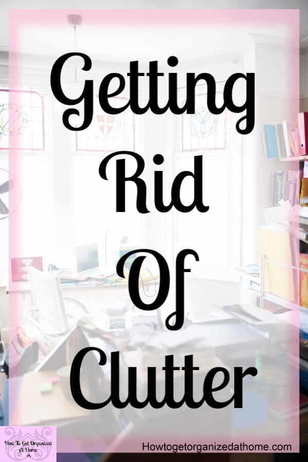 Simple decluttering ideas and tips that will help you get rid of the clutter in your home! With these simple decluttering ideas you will live a clutter free life!